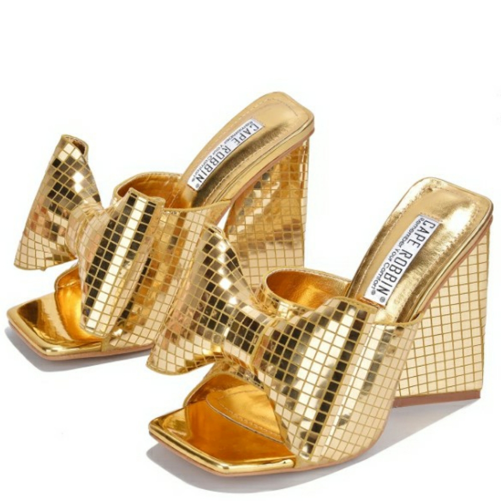 Metallic Gold bow shoe